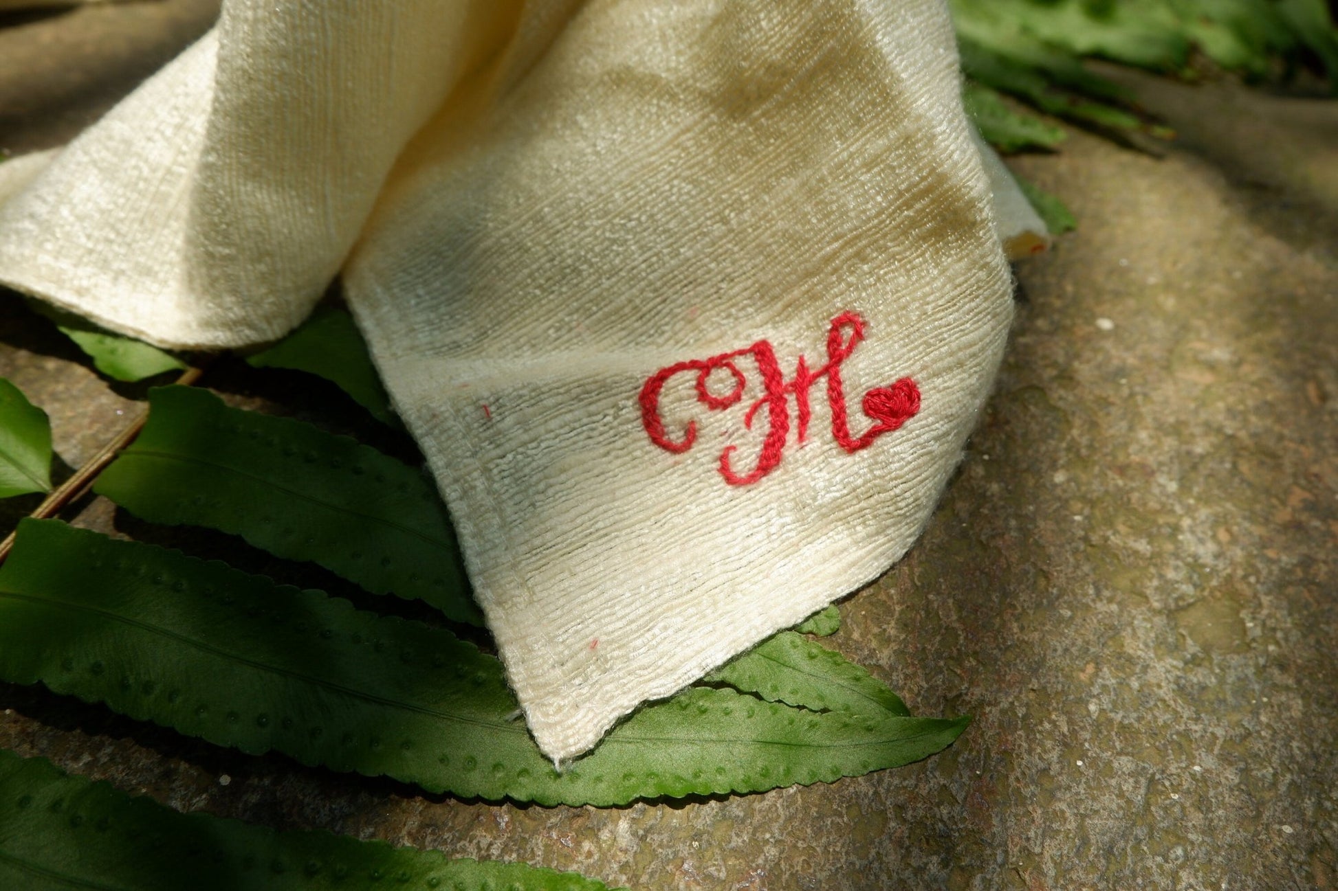 100% Natural Mulberry Handwoven Silk Face Towel/Organic Vietnamese Wash Cloth for Sensitive Skin/Raw Silk Face Cloth for Babies - Baby Organic