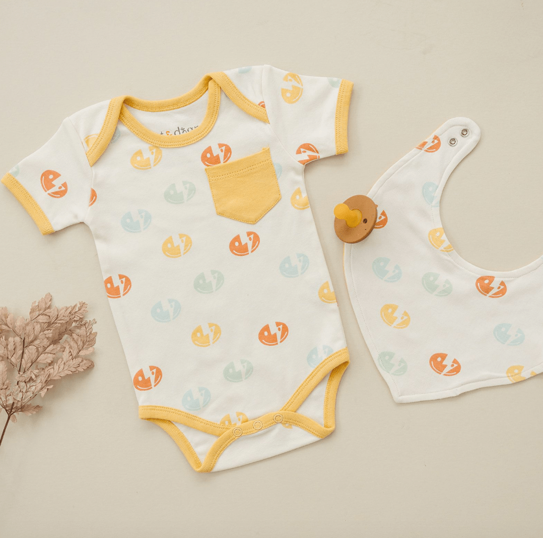 GOTS Certified Organic Cotton Short Sleeve Bodysuit - Smiley Bolts - Baby Organic