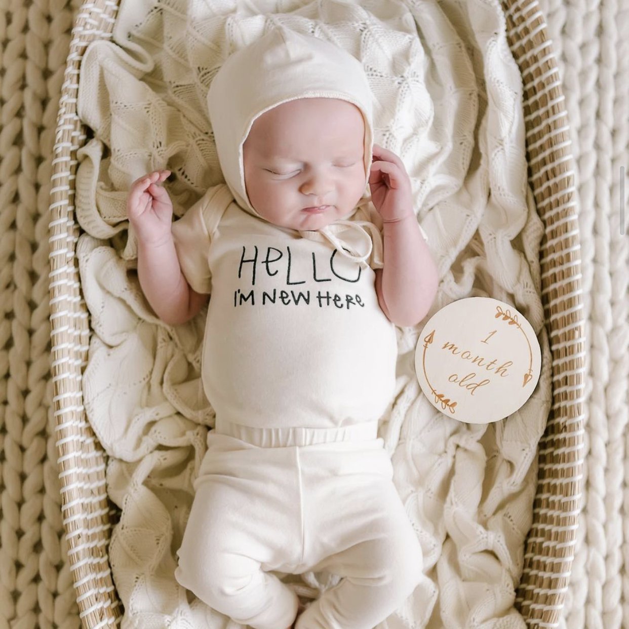 Hello I'm New Here Organic Baby Bodysuit - Baby Organic