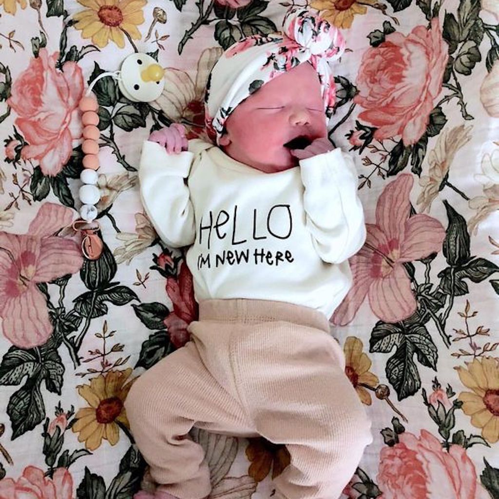 Hello I'm New Here Organic Bodysuit Long Sleeve - Baby Organic