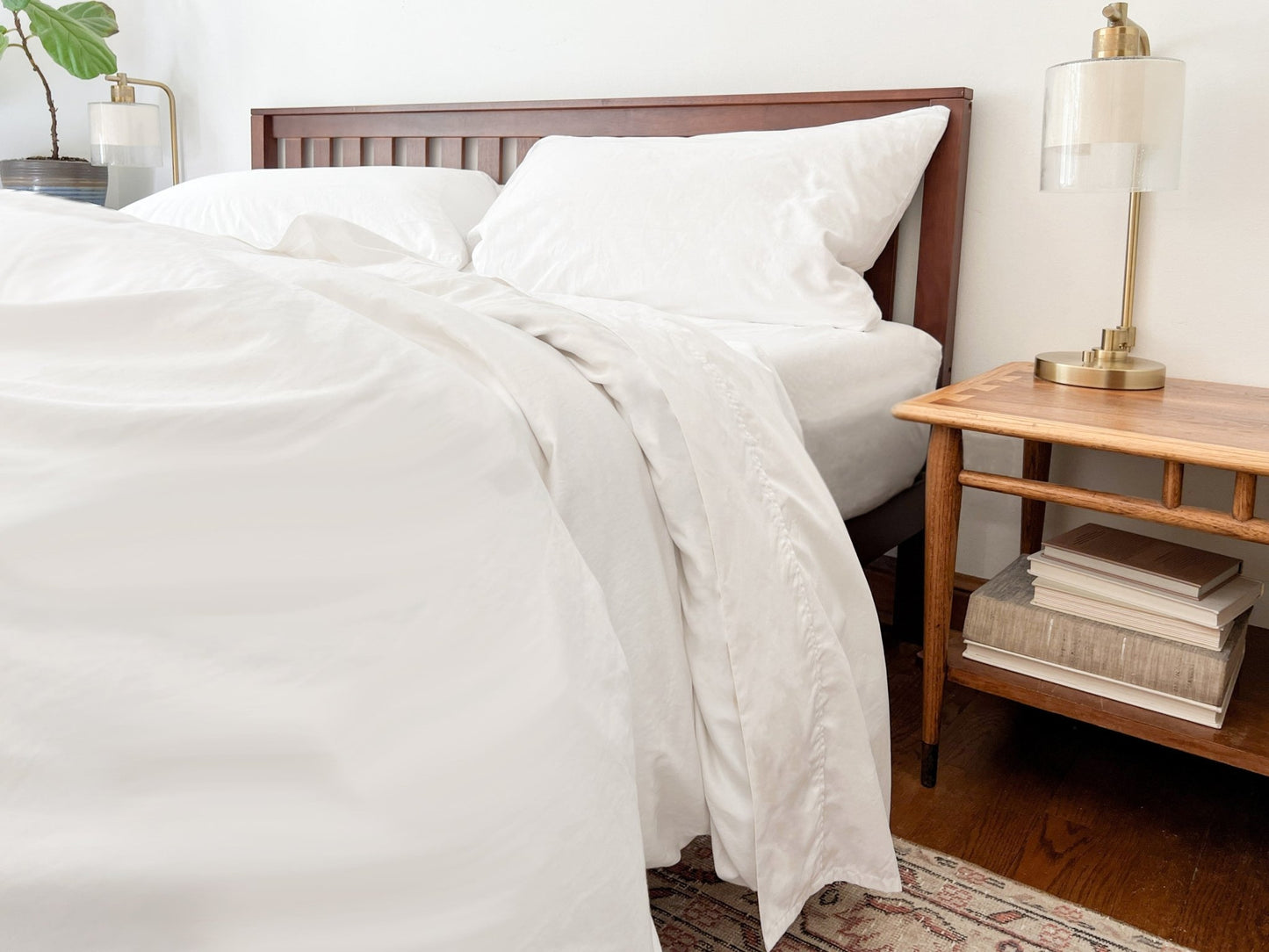 Organic Bed Sheets Set including fitted sheet flat sheet and pillowcases